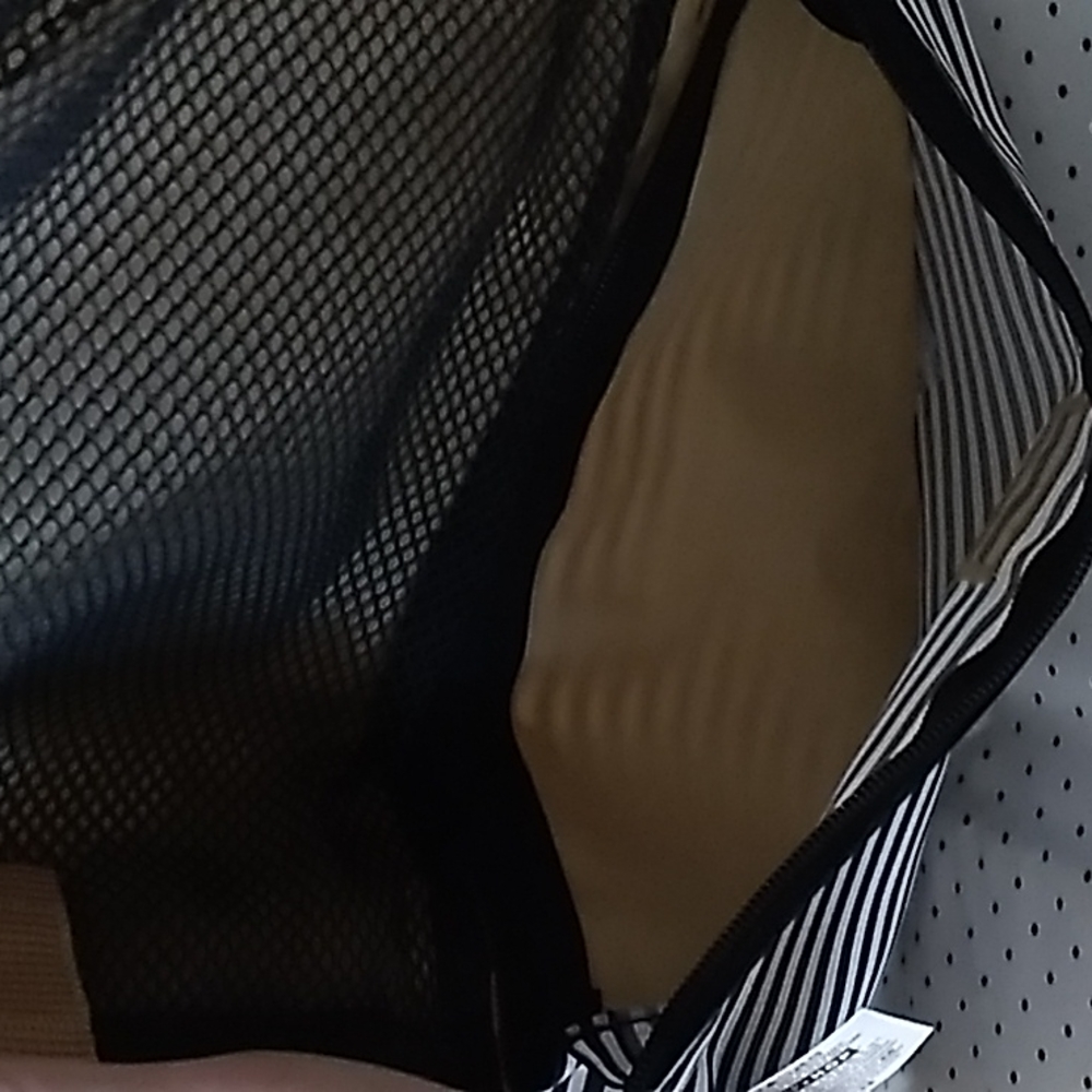 Skip HOP Baby changing pad with  diaper and wipes holder. Has clip to attach to - Picture 5 of 9